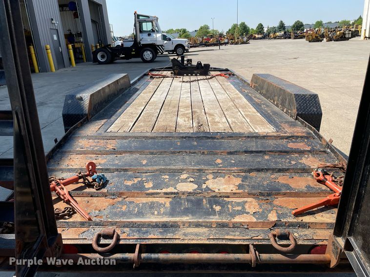 image for item LJ9746 2018 Lucon 12T172XS  equipment trailer