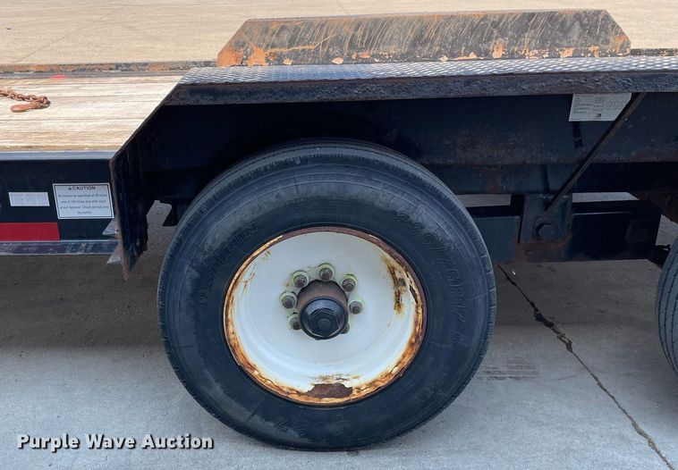 image for item LJ9746 2018 Lucon 12T172XS  equipment trailer