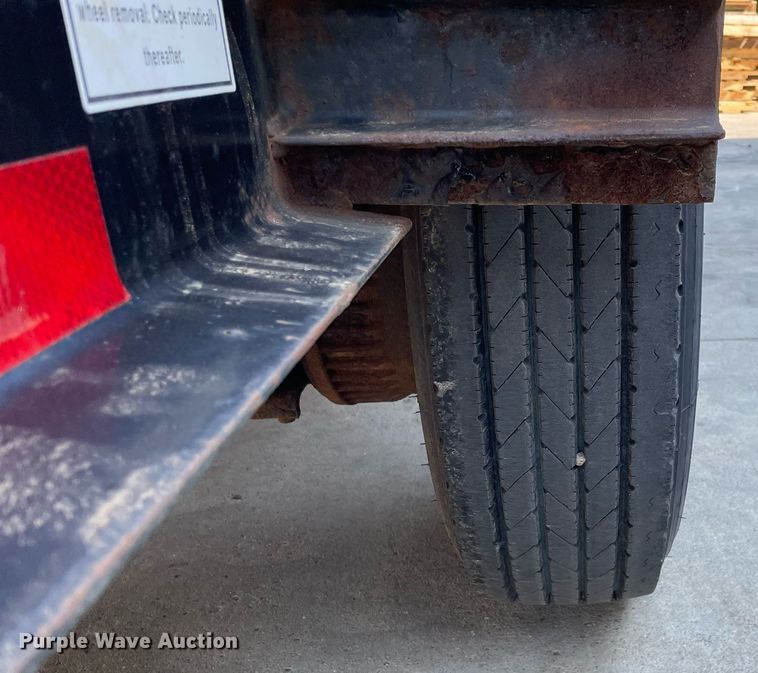 image for item LJ9746 2018 Lucon 12T172XS  equipment trailer