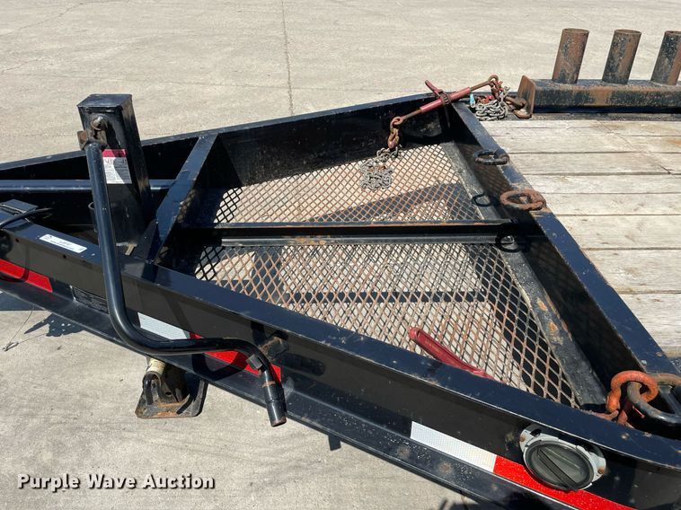 image for item LJ9747 2019 Lucon 12T172XSBW  equipment trailer