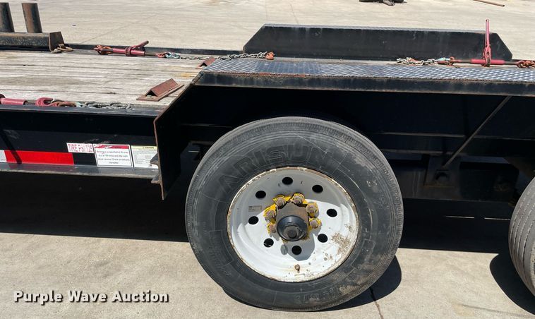 image for item LJ9747 2019 Lucon 12T172XSBW  equipment trailer