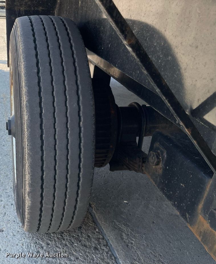 image for item LJ9747 2019 Lucon 12T172XSBW  equipment trailer