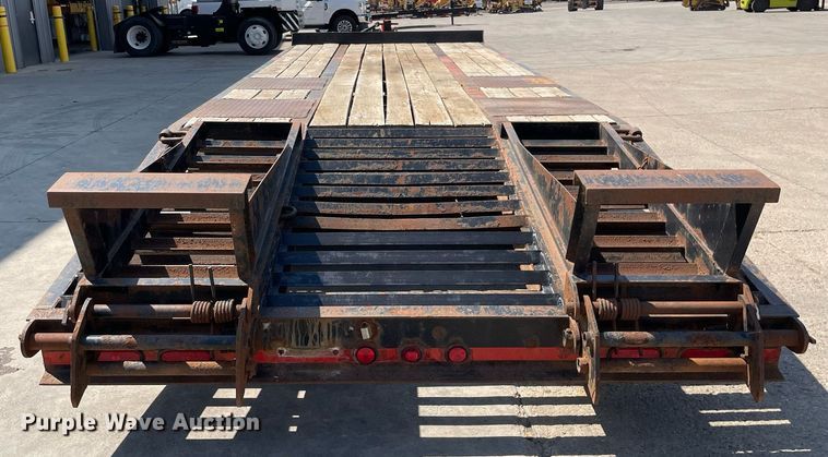 image for item LJ9748 2016 Lucon 12T202ELPHD  equipment trailer