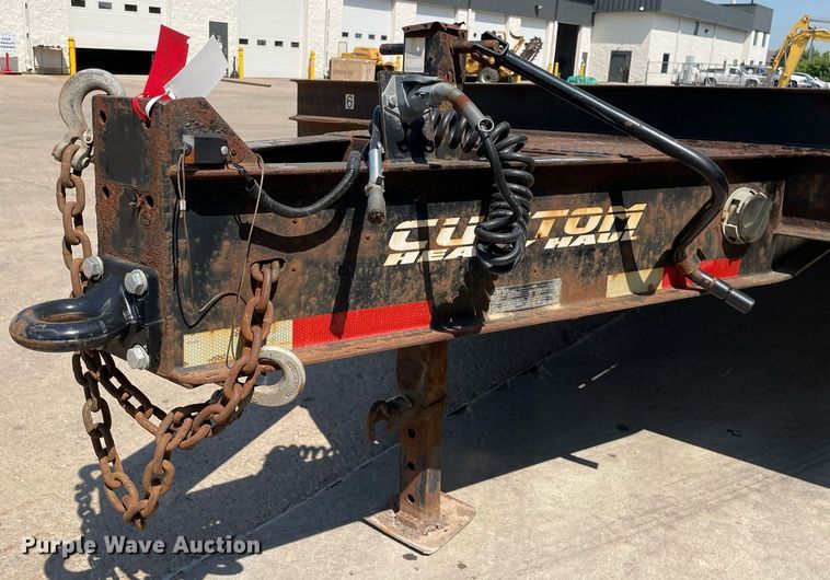 image for item LJ9748 2016 Lucon 12T202ELPHD  equipment trailer