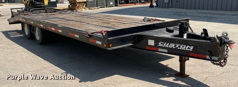 image for item LJ9749 2017 Lucon 12T202ELPHD  equipment trailer