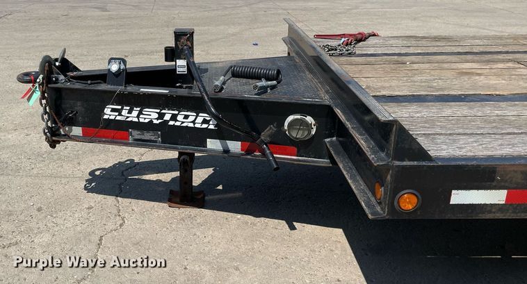 image for item LJ9749 2017 Lucon 12T202ELPHD  equipment trailer