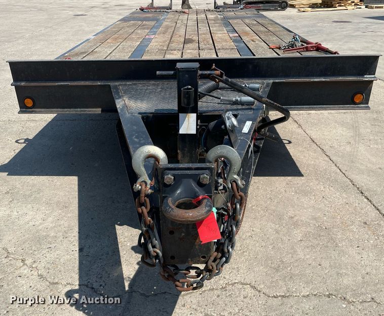 image for item LJ9749 2017 Lucon 12T202ELPHD  equipment trailer