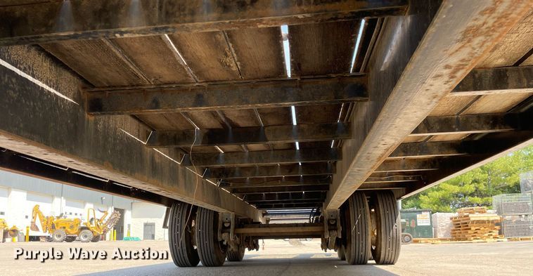 image for item LJ9749 2017 Lucon 12T202ELPHD  equipment trailer