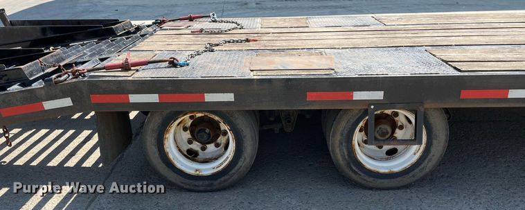 image for item LJ9749 2017 Lucon 12T202ELPHD  equipment trailer