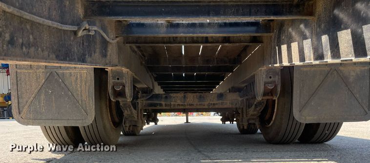 image for item LJ9749 2017 Lucon 12T202ELPHD  equipment trailer