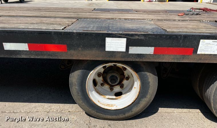 image for item LJ9749 2017 Lucon 12T202ELPHD  equipment trailer