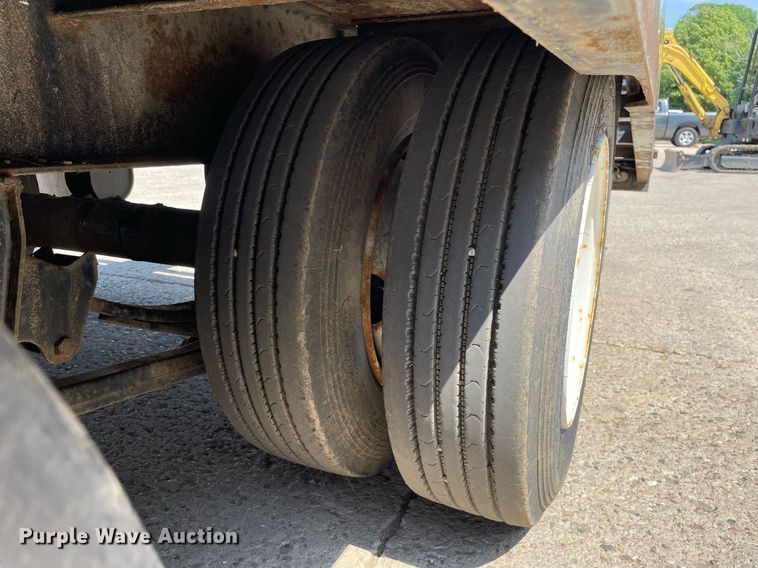 image for item LJ9749 2017 Lucon 12T202ELPHD  equipment trailer