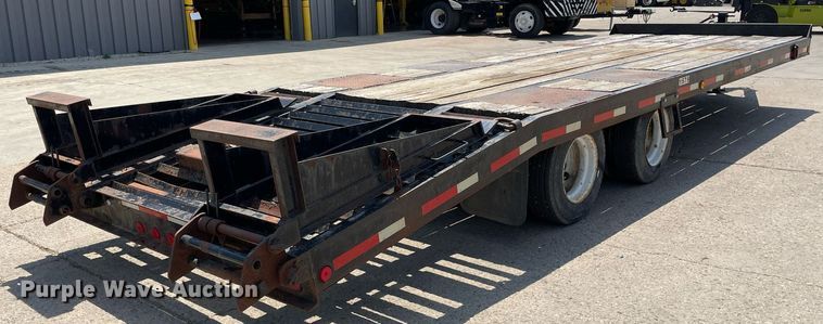 image for item LJ9750 2014 Lucon 10T202ELPHD  equipment trailer