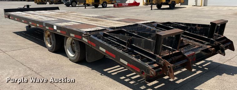 image for item LJ9750 2014 Lucon 10T202ELPHD  equipment trailer