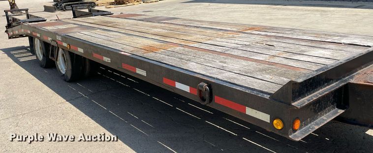 image for item LJ9750 2014 Lucon 10T202ELPHD  equipment trailer