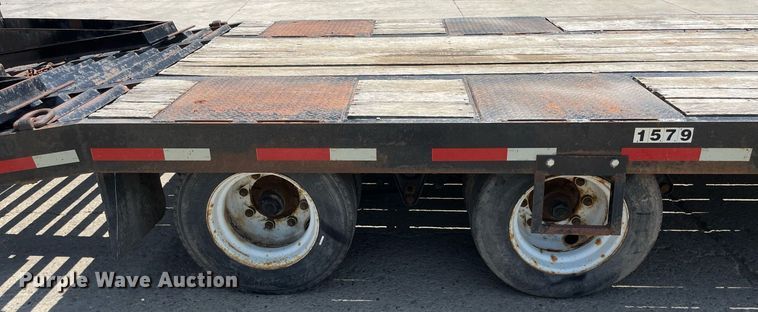 image for item LJ9750 2014 Lucon 10T202ELPHD  equipment trailer