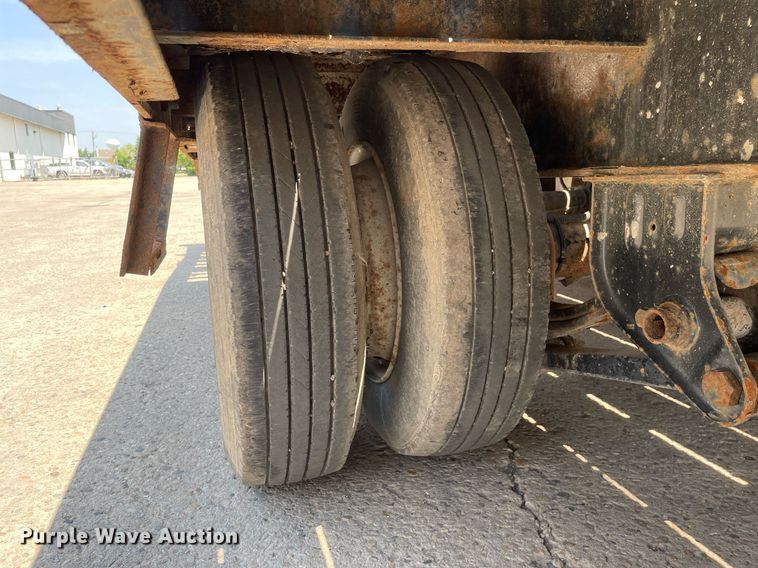 image for item LJ9750 2014 Lucon 10T202ELPHD  equipment trailer