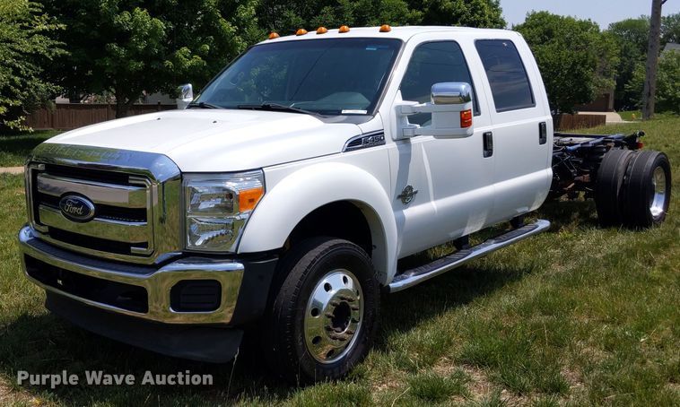 image for item LL9220 2013 Ford F450 Super Duty  Crew Cab truck cab and chassis