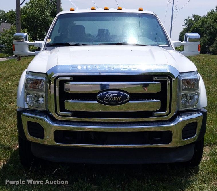 image for item LL9220 2013 Ford F450 Super Duty  Crew Cab truck cab and chassis