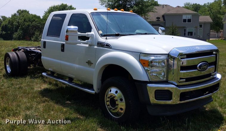 image for item LL9220 2013 Ford F450 Super Duty  Crew Cab truck cab and chassis