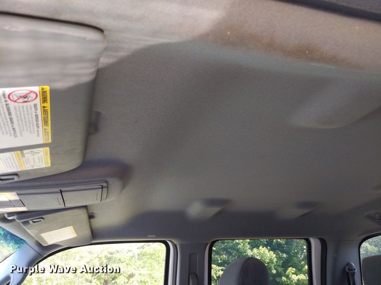 image for item LL9220 2013 Ford F450 Super Duty  Crew Cab truck cab and chassis