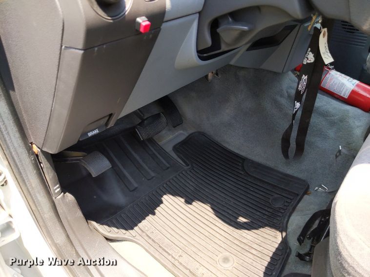 image for item LL9220 2013 Ford F450 Super Duty  Crew Cab truck cab and chassis