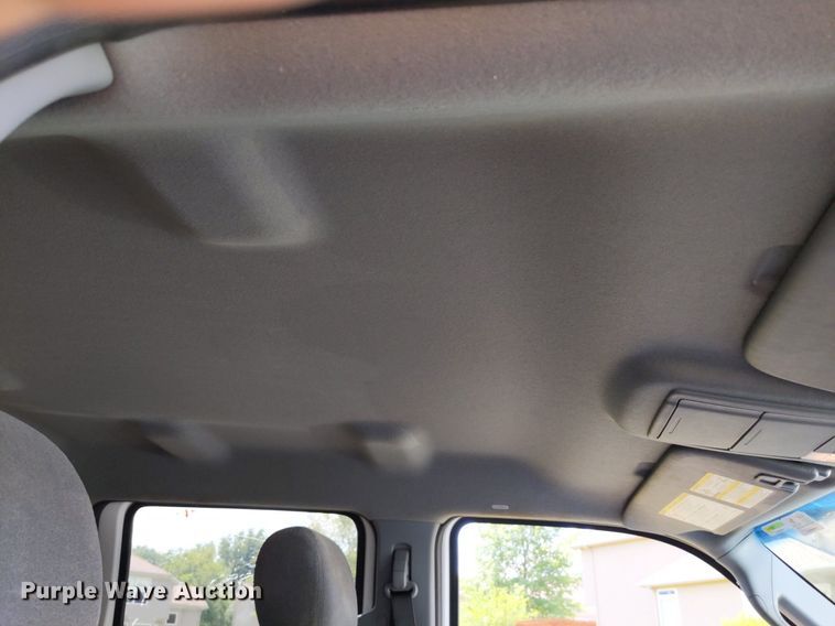 image for item LL9220 2013 Ford F450 Super Duty  Crew Cab truck cab and chassis