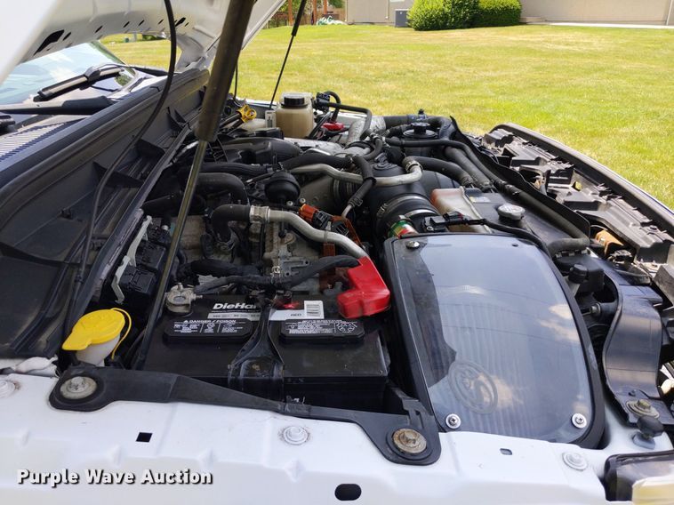 image for item LL9220 2013 Ford F450 Super Duty  Crew Cab truck cab and chassis