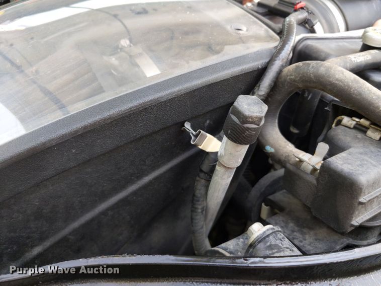 image for item LL9220 2013 Ford F450 Super Duty  Crew Cab truck cab and chassis