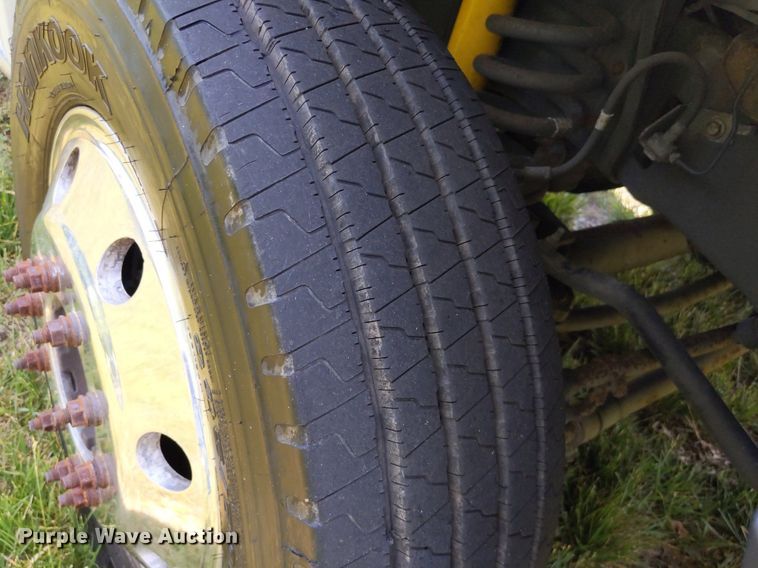 image for item LL9220 2013 Ford F450 Super Duty  Crew Cab truck cab and chassis