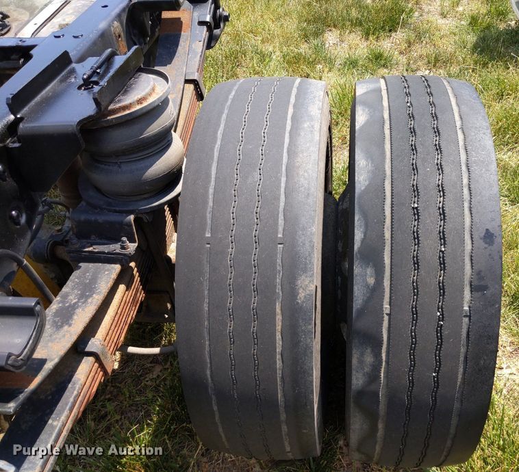 image for item LL9220 2013 Ford F450 Super Duty  Crew Cab truck cab and chassis