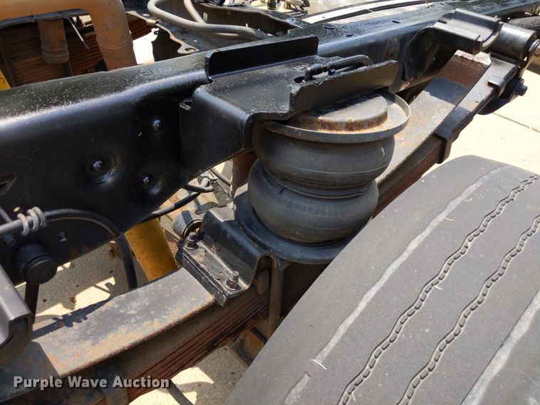 image for item LL9220 2013 Ford F450 Super Duty  Crew Cab truck cab and chassis