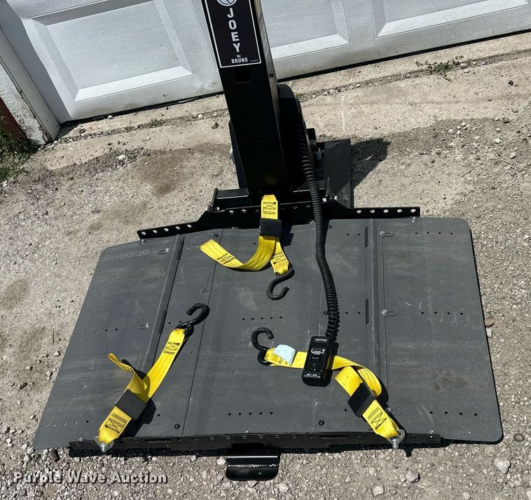 image for item LP9982 Bruno VSL 4000HW  wheel chair lift