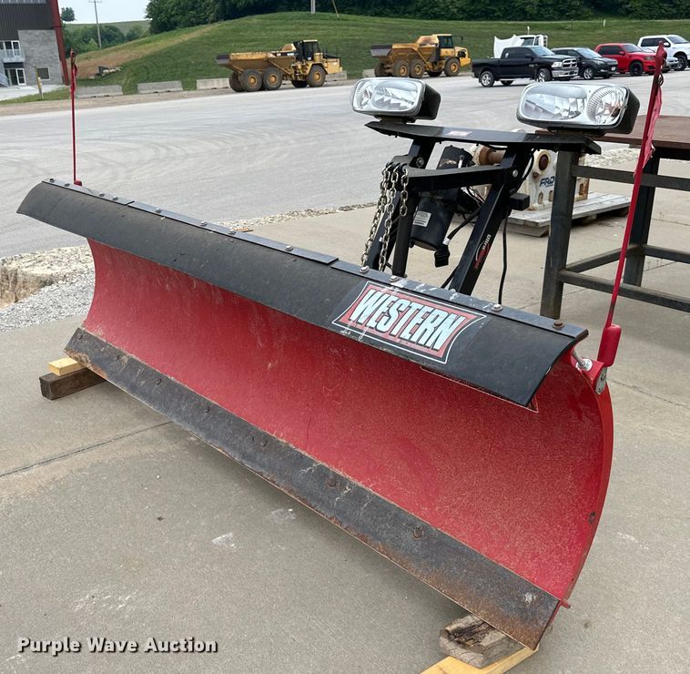image for item LP9983 Western Pro Plus  8'W snow plow