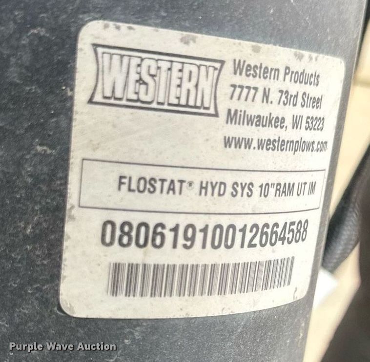 image for item LP9983 Western Pro Plus  8'W snow plow