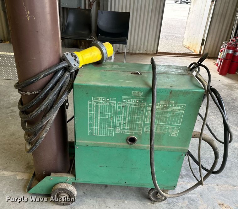 image for item LP9985 L-Tec 225  welder