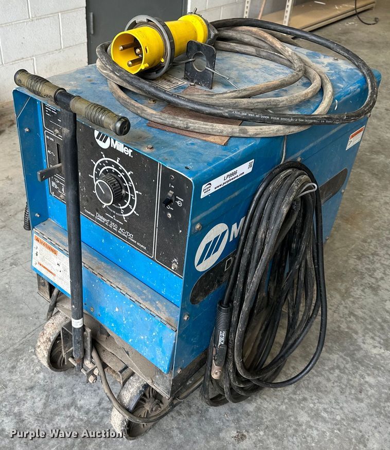 image for item LP9986 Miller Dialarc 250-AC/DC  welder