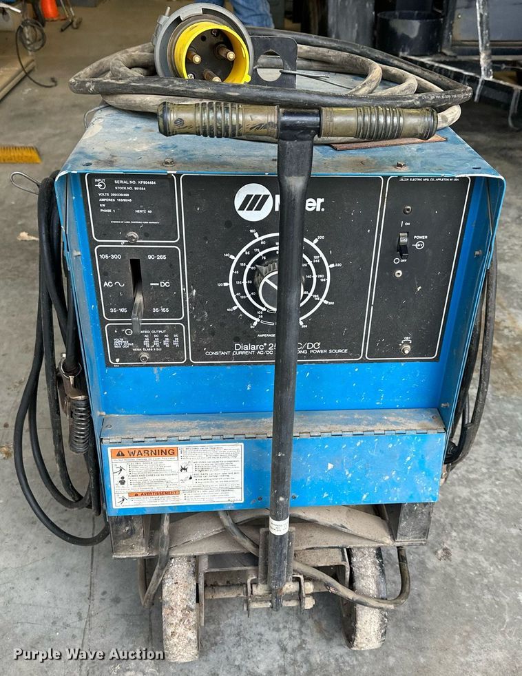 image for item LP9986 Miller Dialarc 250-AC/DC  welder