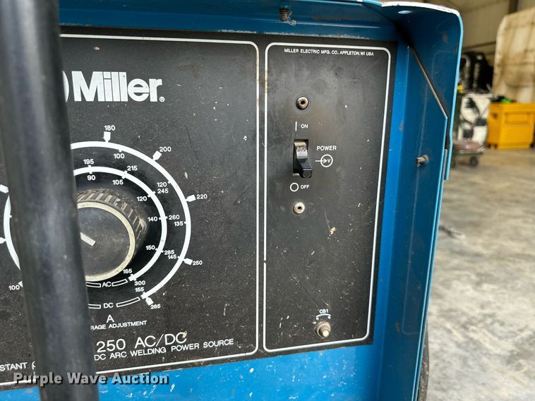 image for item LP9986 Miller Dialarc 250-AC/DC  welder