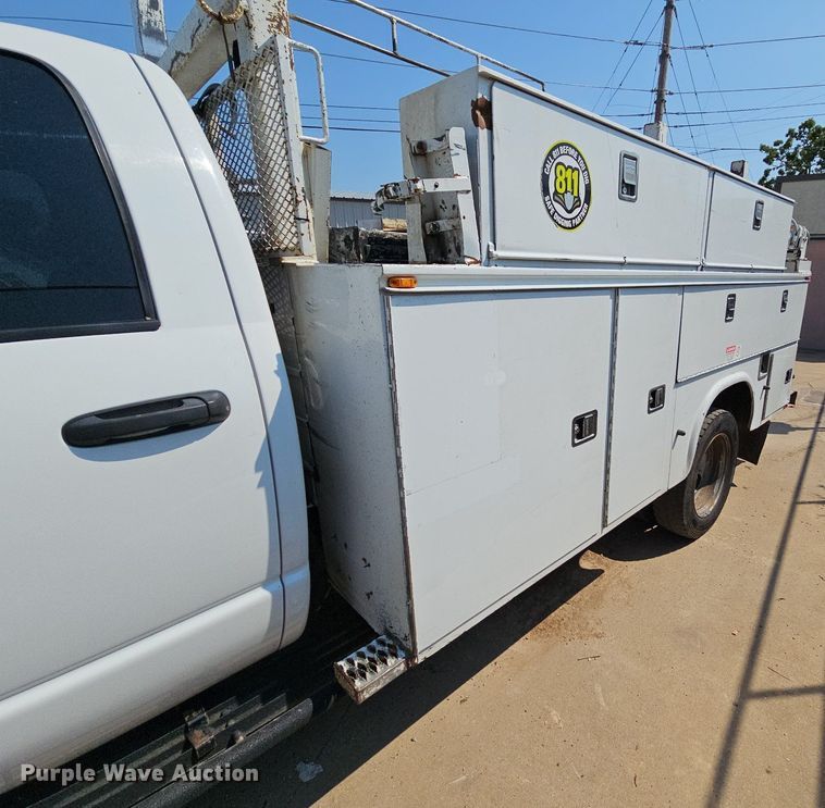 image for item LW9654 2008 Sterling Bullet 5500  utility / service truck