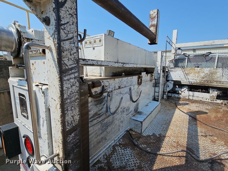 image for item LW9654 2008 Sterling Bullet 5500  utility / service truck