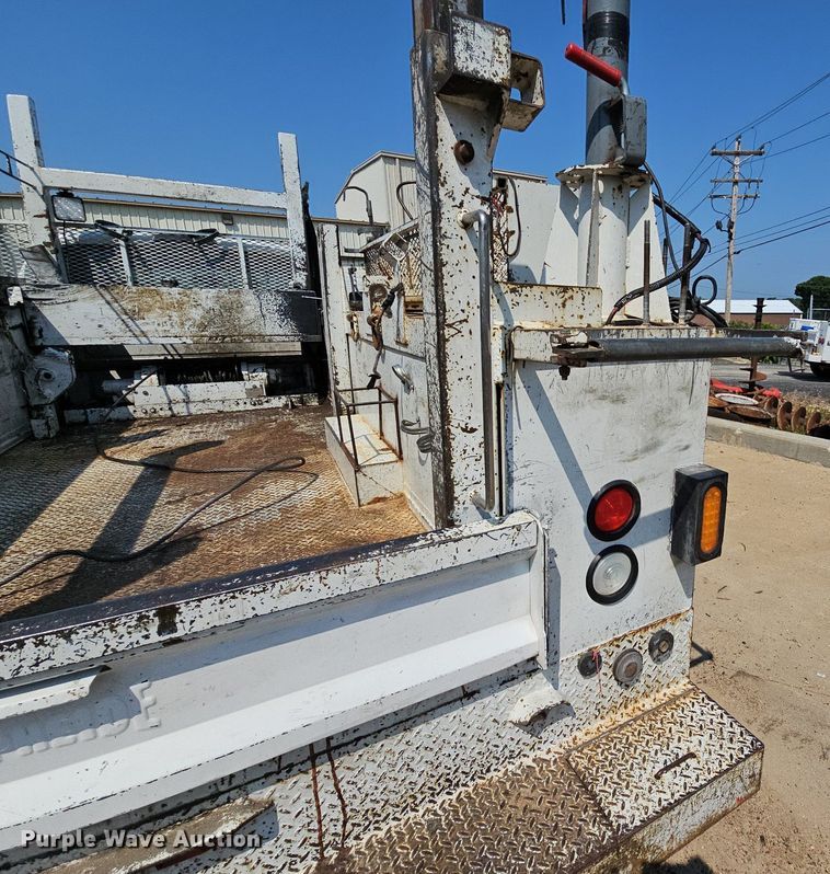 image for item LW9654 2008 Sterling Bullet 5500  utility / service truck