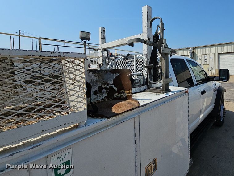 image for item LW9654 2008 Sterling Bullet 5500  utility / service truck