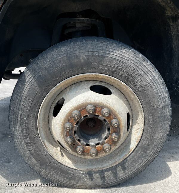 image for item LW9654 2008 Sterling Bullet 5500  utility / service truck