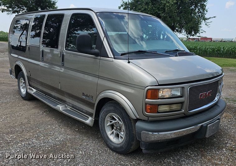 image for item LW9681 2001 GMC Savana G1500  van