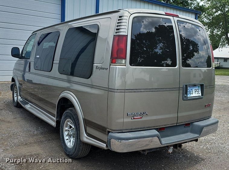 image for item LW9681 2001 GMC Savana G1500  van