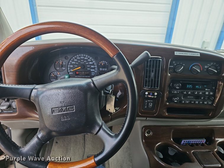 image for item LW9681 2001 GMC Savana G1500  van