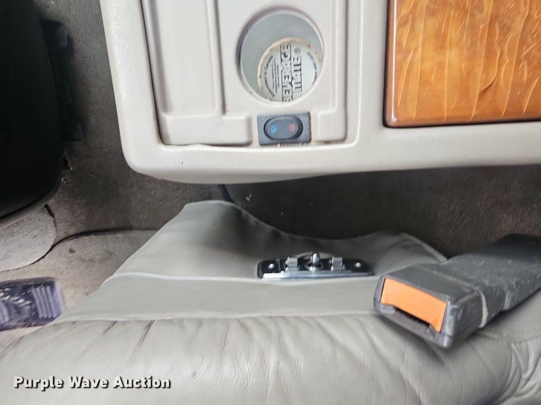 image for item LW9681 2001 GMC Savana G1500  van