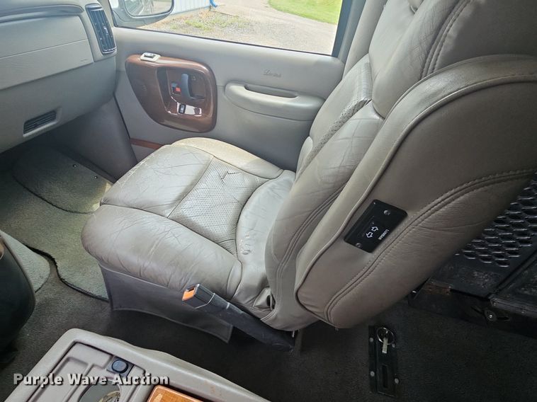 image for item LW9681 2001 GMC Savana G1500  van