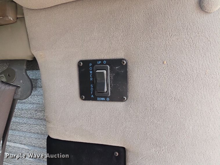 image for item LW9681 2001 GMC Savana G1500  van